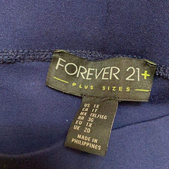 Women’s Forever21 skirt 1X Navy - Picture 2 of 4